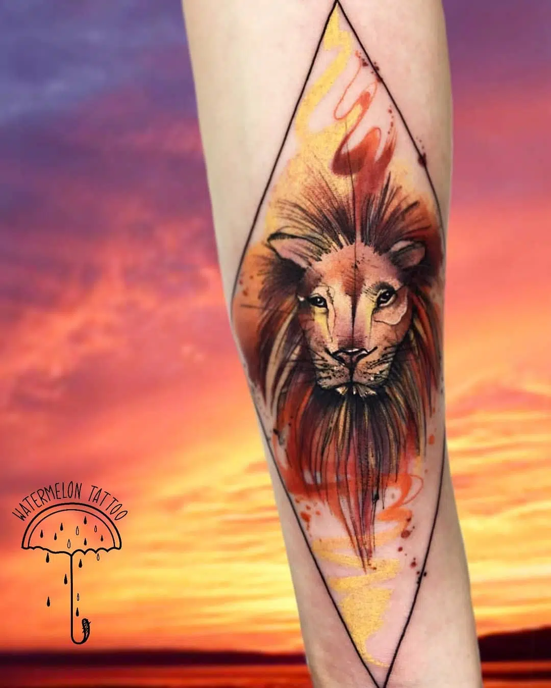 Geometric lion by Noemi at Watermelon Tattoo. Thanks for coming Cameron!! 