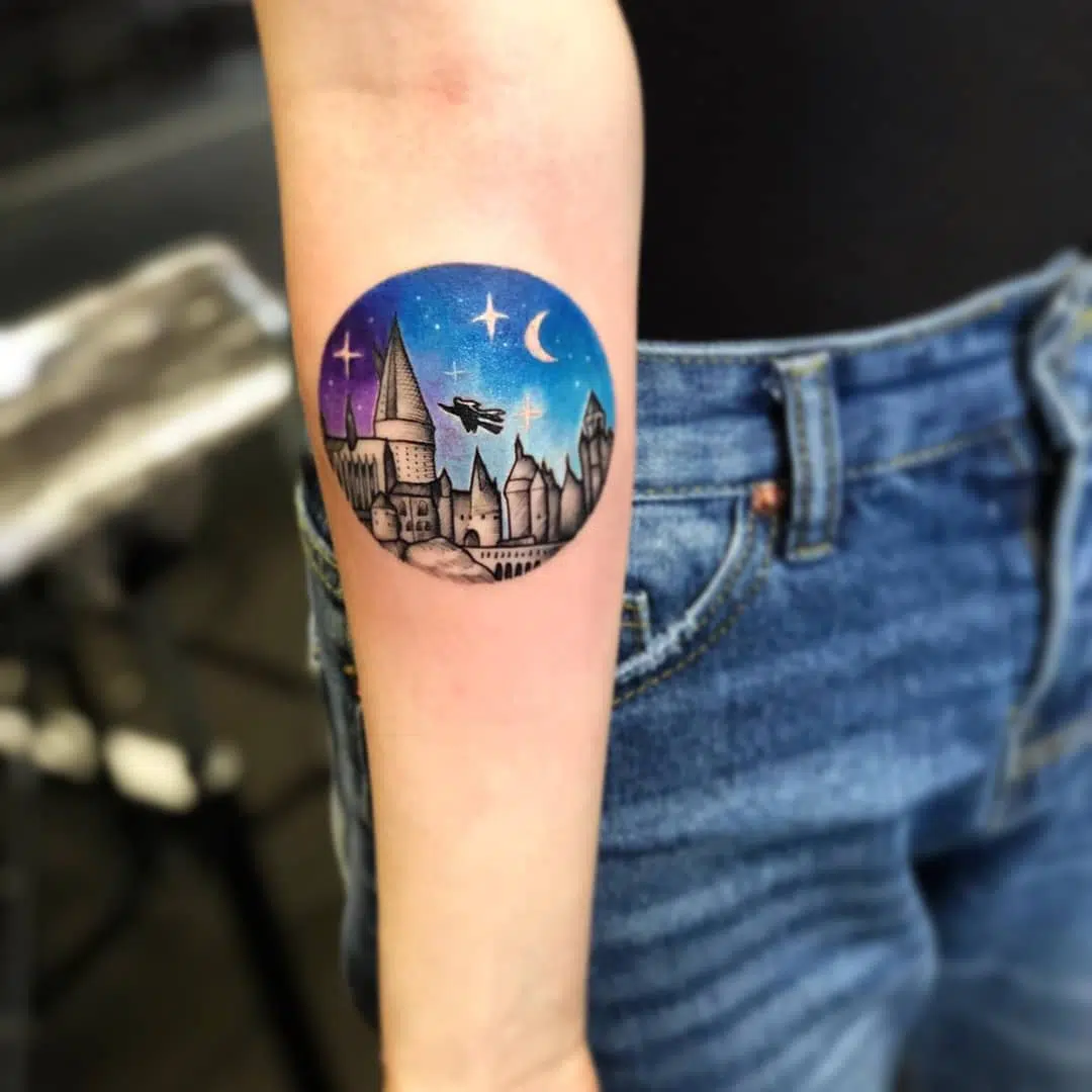 Hogwarts Castle scene by Noemi for Cassie at Watermelon Tattoo. Done using  supplies. 