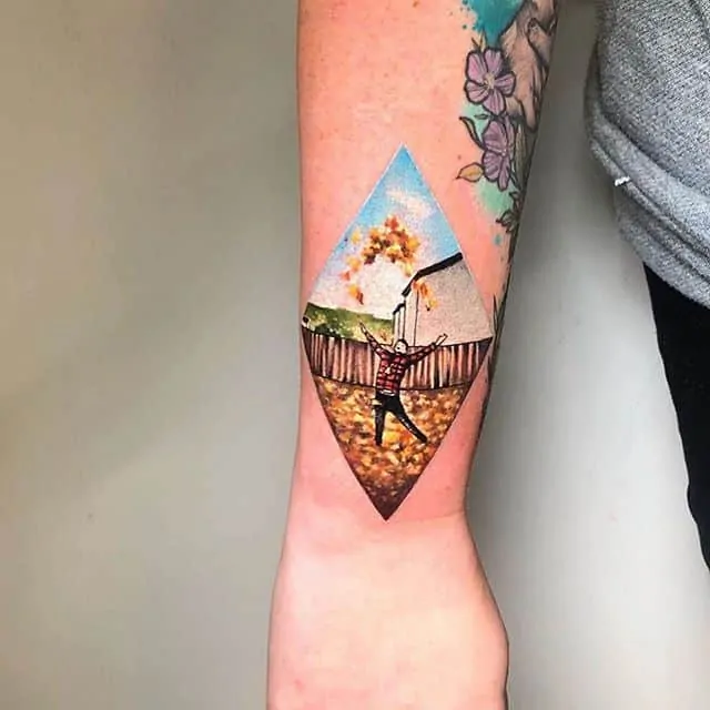 Absolutely amazing tattoo by Noemi this week for the total legend that is Erin ️ Swipe to see the reference image. Thank you for your continued support!!