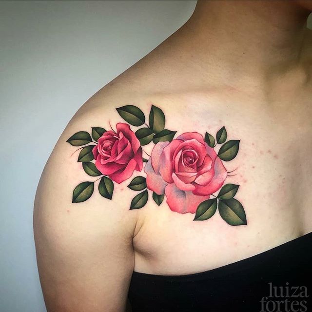 Check out these florals!!!! Amazing work by Luiza for Susan's first ever tattoo! Great choice!!!! 