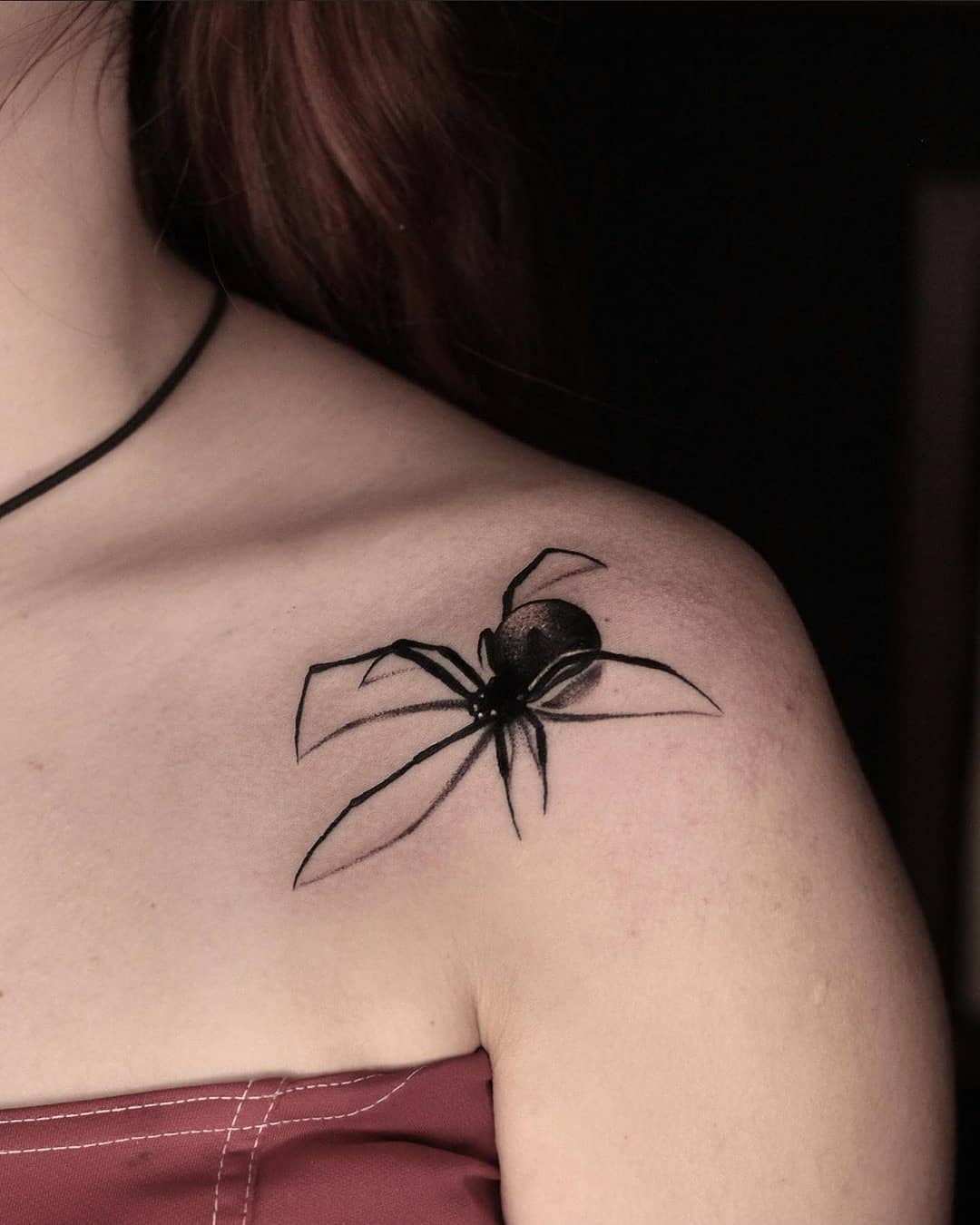 Beautiful spider on the shoulder by Liz!!!! She has a couple of gaps next week to fill... enquire within!
