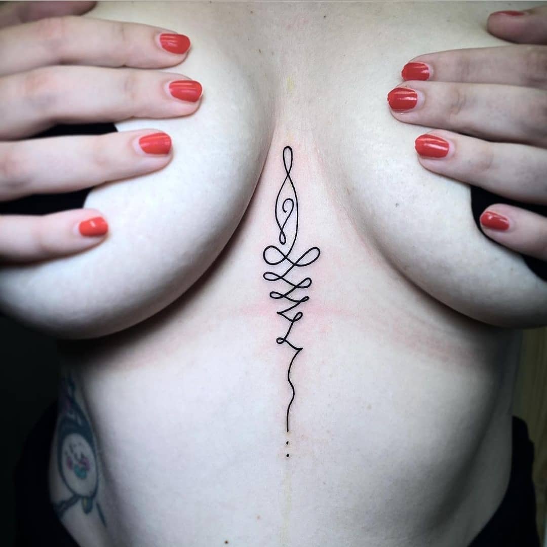 Lovely piece of ornamental linework by Noemi for lovely Ruby! Thanks for the trust!

noemi_tattoo             