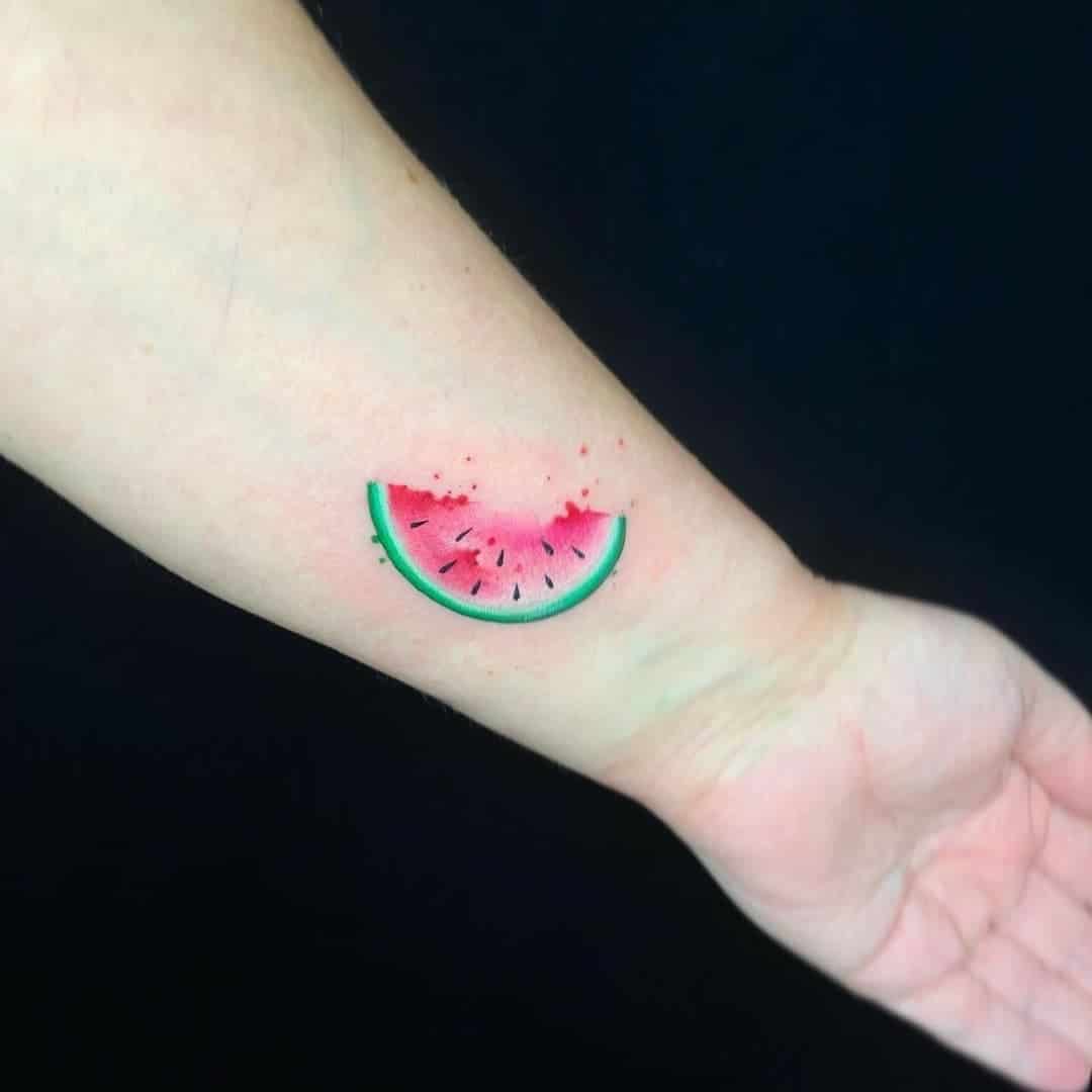 Watercolour watermelon for the beautiful Rachael, thanks so much for coming! Tattoo by Noemi.
noemi_tattoo 
              