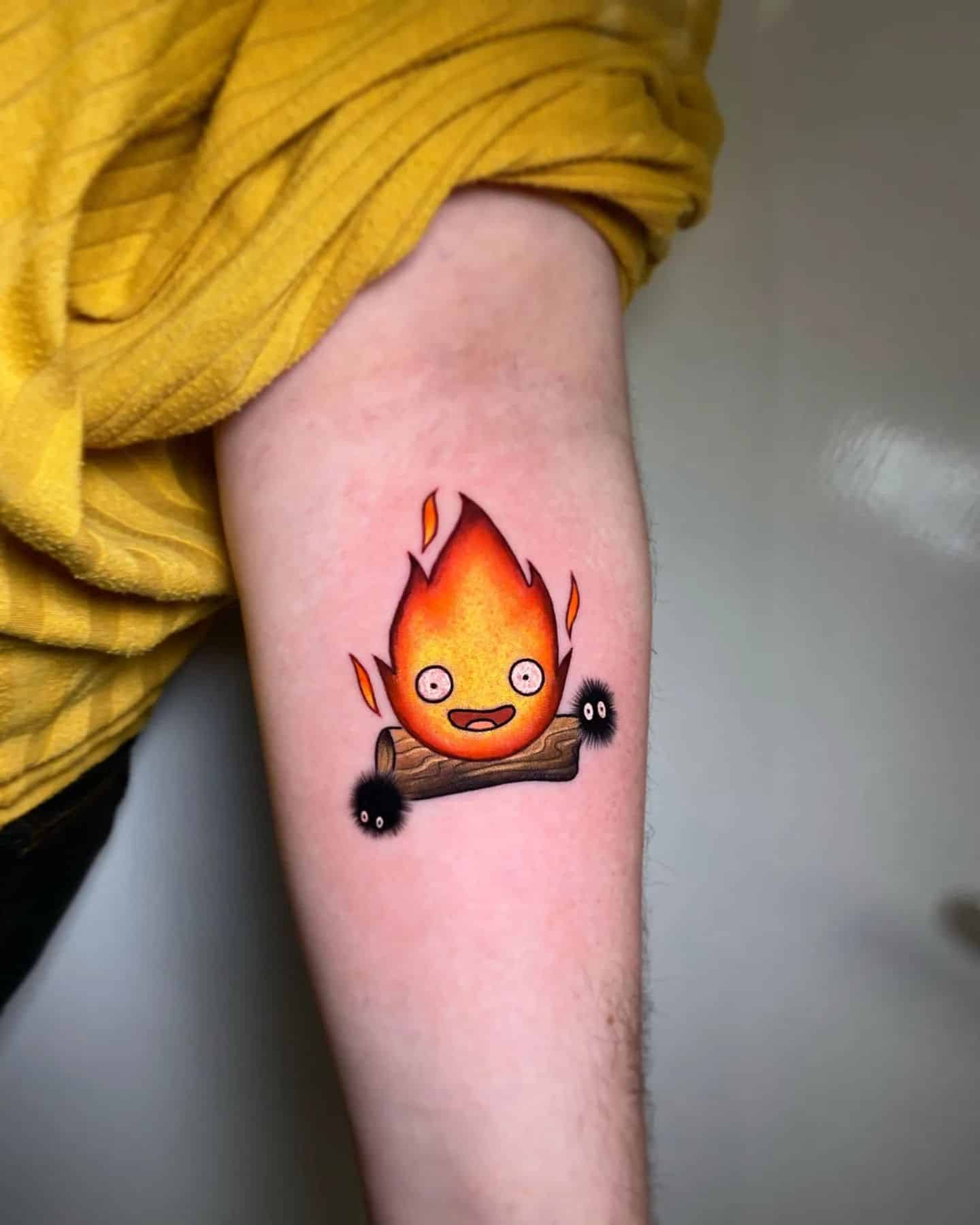 Calcifer!!! 
Thanks so much for coming Maya, was lovely having you here and great choice for a first tattoo!
Tattoo by Noemi 
noemi_tattoo 

                     