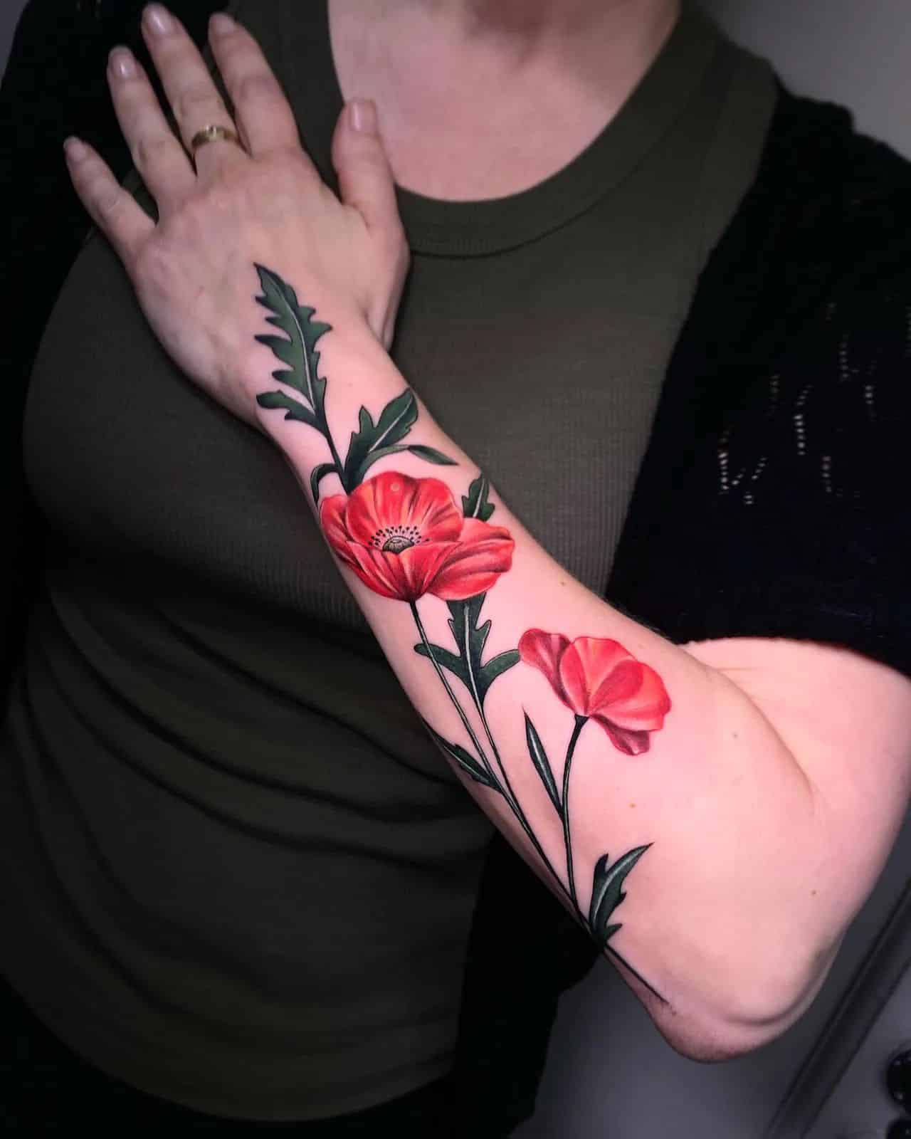 Some Poppies by Noemi done during her recent guest spot in Iceland!
noemi_tattoo 

                        