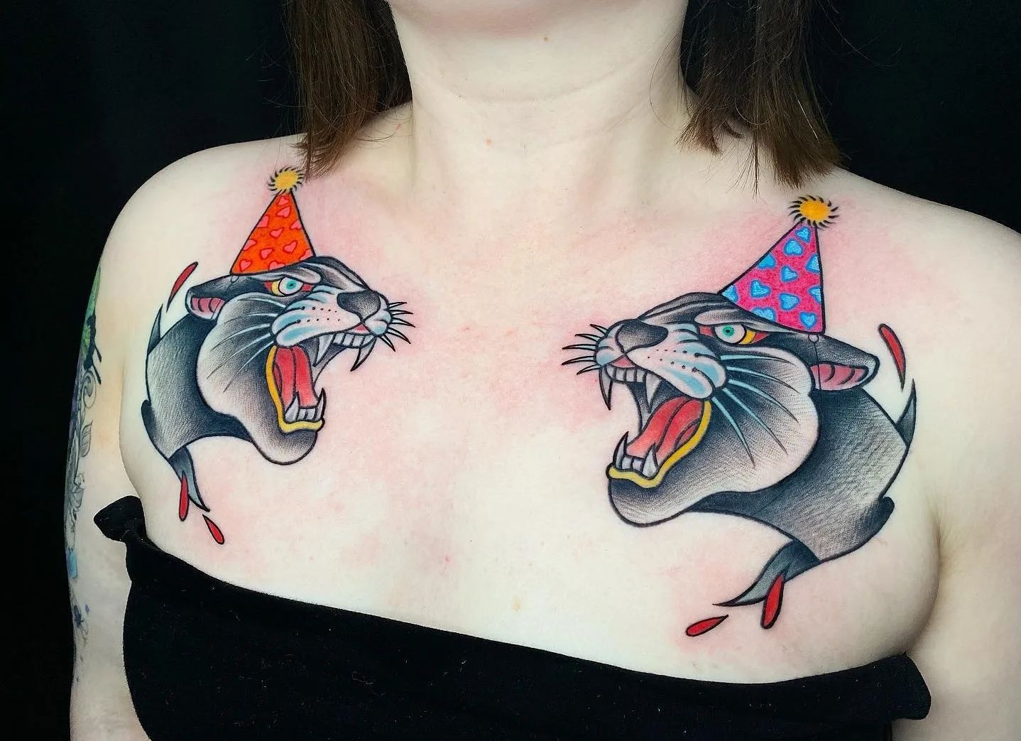 Party hat panthers finished up with some colour in their wee hats. Possibly my favourite tattoo of this year. Done by Noemi for the ever amazing Abbye.

noemi_tattoo 

                         