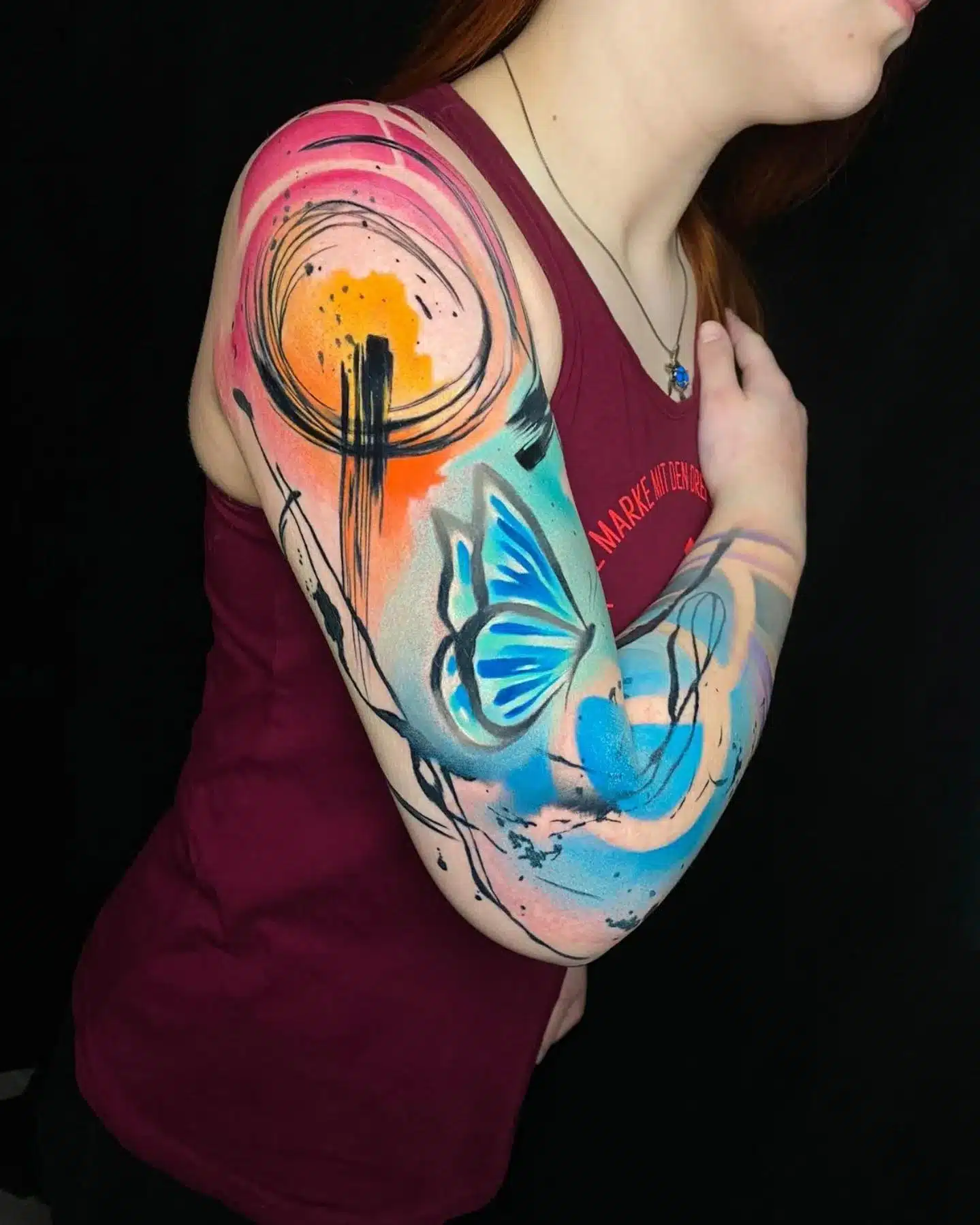 Let's get back onto posting some amazing tattoos again shall we!
Here's an absolutely stunning avant-garde sleeve by Noemi. 
noemi_tattoo 
Done using:
dragonhawkofficial
eternalink 
magnumtattoosupplies.uk unigloves 

                 
       