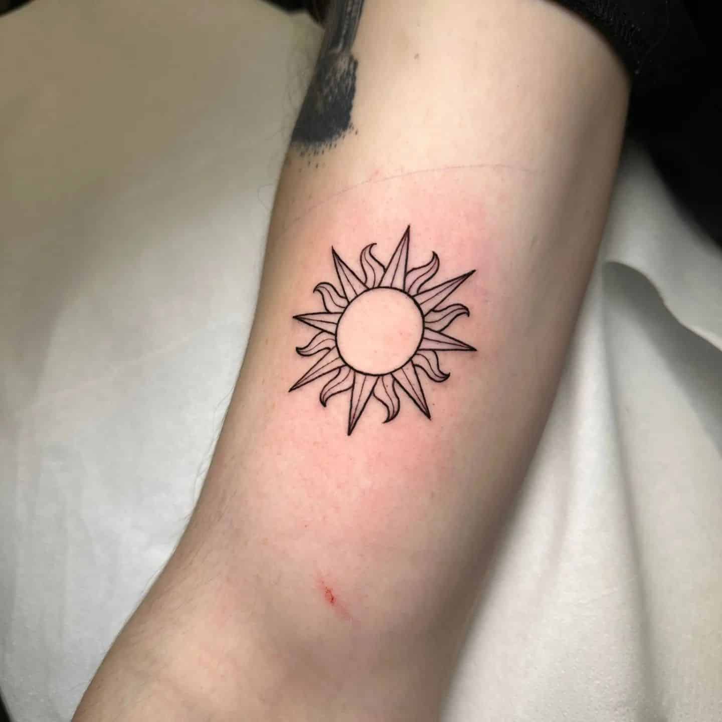 10 Best Sun Tattoos: Best Ideas for Sun Tattoos – MrInkwells