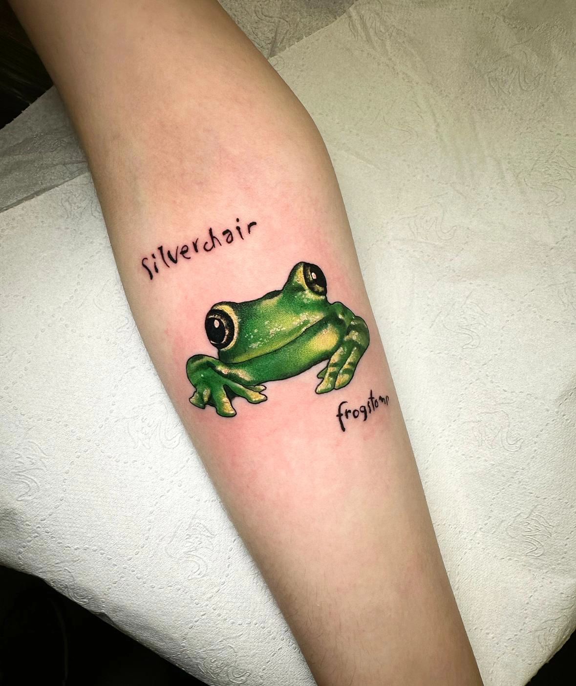 Copper Coil Tattoo on Instagram Posted withregram  heartsbane Cheeked  up lol tree frog    tattoos florida tattooer coppercoiltattoo  seladytattooers hotfrog