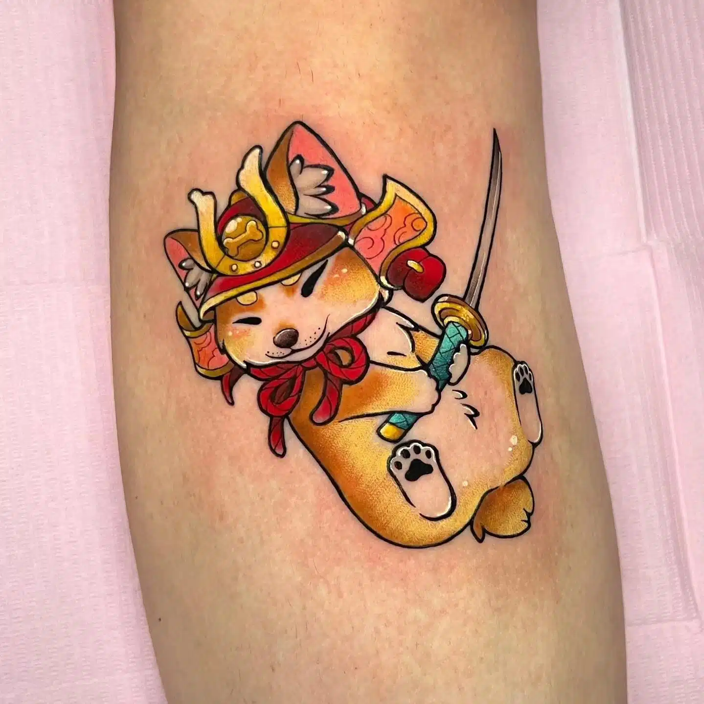 An adorable wee samurai Corgi!!!! Amazing work by our wee Brazillian force of nature Natalia!
naaat.j 

Supplies from our sponsors:
magnumtattoosupplies.uk

yayofamilia 
 

Done using:
dankubin

eternalink 
 

              totaltattoo 
