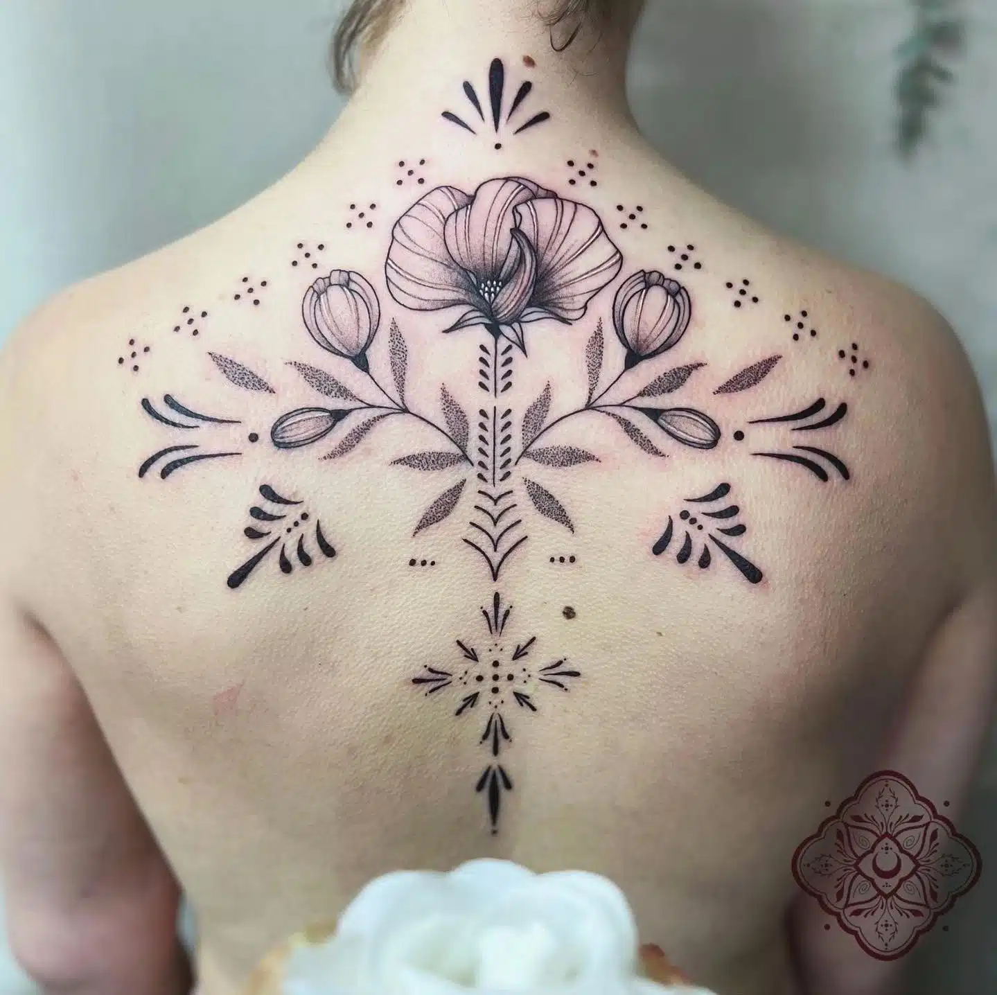 Stunning ornamental floral backpiece by Thaís! thaisblanc will be starting with us mid February and we are taking bookings now. Enquiries can be made by popping over to our website watermelon.tattoo and filling out the enquiry form on the homepage.

              